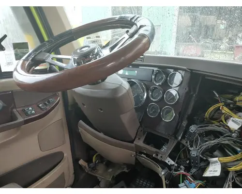 FREIGHTLINER CORONADO 132 Cab Mount