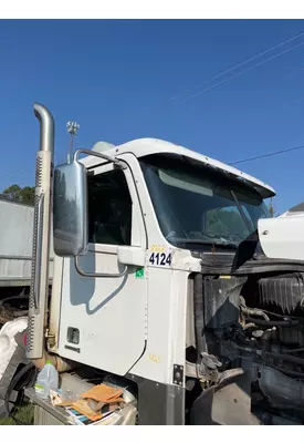 FREIGHTLINER CORONADO 132 Cab