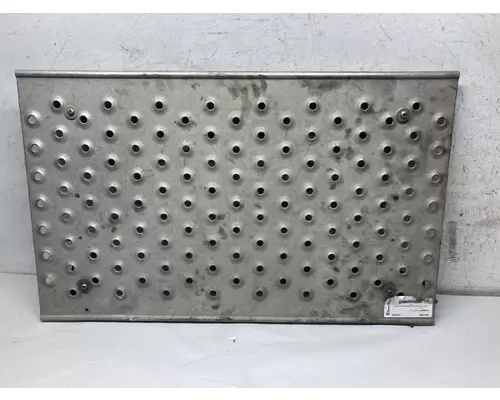 FREIGHTLINER CORONADO 132 Deckplate