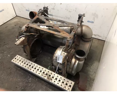 FREIGHTLINER CORONADO 132 Exhaust DPF Assembly