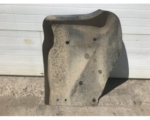 FREIGHTLINER CORONADO 132 Fender