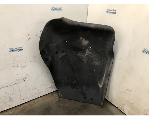 FREIGHTLINER CORONADO 132 Fender