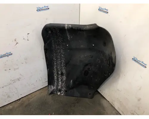 FREIGHTLINER CORONADO 132 Fender