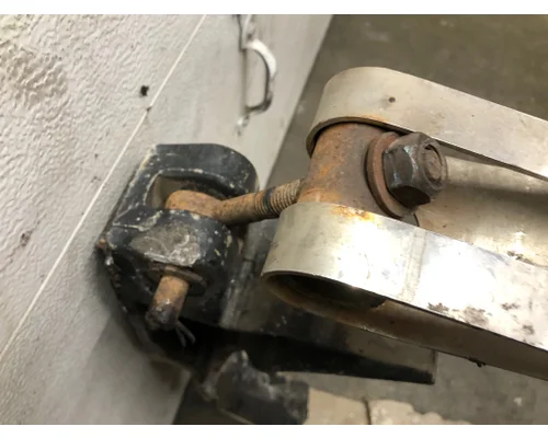 FREIGHTLINER CORONADO 132 Fuel Tank Strap