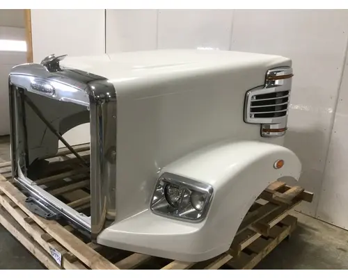 FREIGHTLINER CORONADO 132 Hood