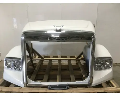 FREIGHTLINER CORONADO 132 Hood