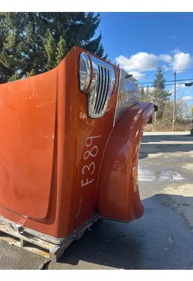 FREIGHTLINER CORONADO 132 Hood