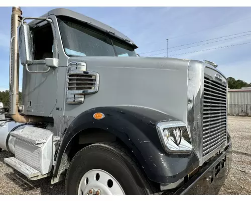 FREIGHTLINER CORONADO 132 Hood