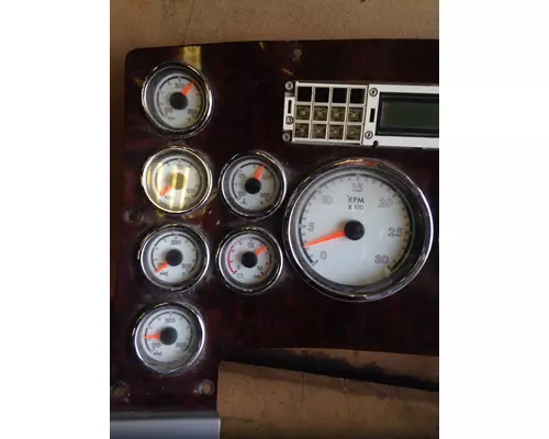 FREIGHTLINER CORONADO 132 Instrument Cluster