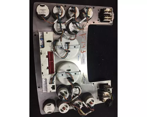 FREIGHTLINER CORONADO 132 Instrument Cluster