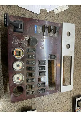 FREIGHTLINER CORONADO 132 Instrument Cluster