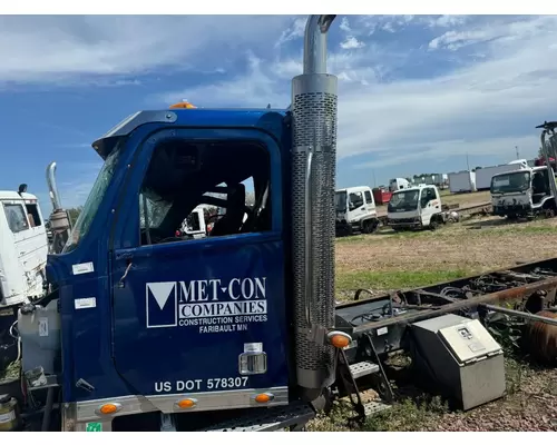 FREIGHTLINER CORONADO 132 Muffler Shield