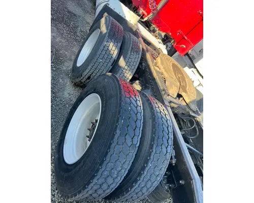 FREIGHTLINER CORONADO 132 VEHICLE FOR SALE