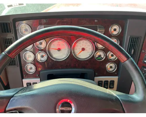 FREIGHTLINER CORONADO 132 VEHICLE FOR SALE