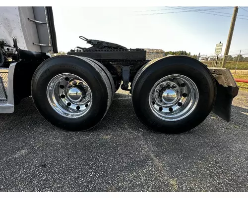 FREIGHTLINER CORONADO 132 Vehicle For Sale