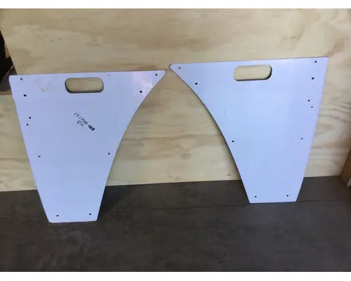 FREIGHTLINER CORONADO BODY PARTS