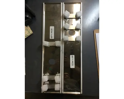 FREIGHTLINER CORONADO CAB EXTENDER