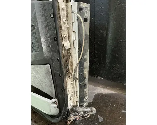 FREIGHTLINER CORONADO Door Assembly, Front