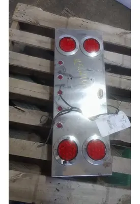 FREIGHTLINER CORONADO STOP TURN TAIL LAMP