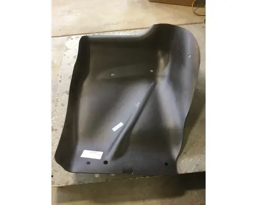 FREIGHTLINER CORONODO FENDER-INNER