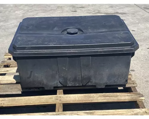 FREIGHTLINER CST 120 Battery Box