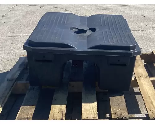 FREIGHTLINER CST 120 Battery Box