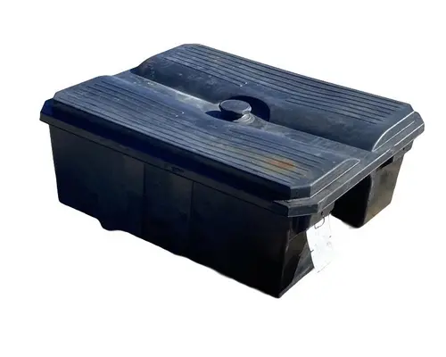 FREIGHTLINER CST 120 Battery Box