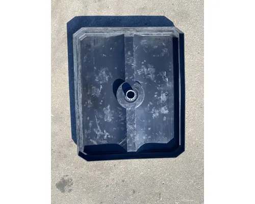 FREIGHTLINER CST 120 Battery Box