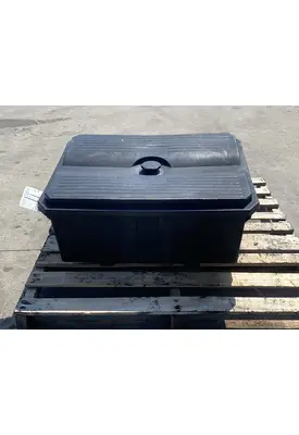 FREIGHTLINER CST 120 Battery Box