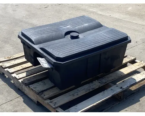 FREIGHTLINER CST 120 Battery Box