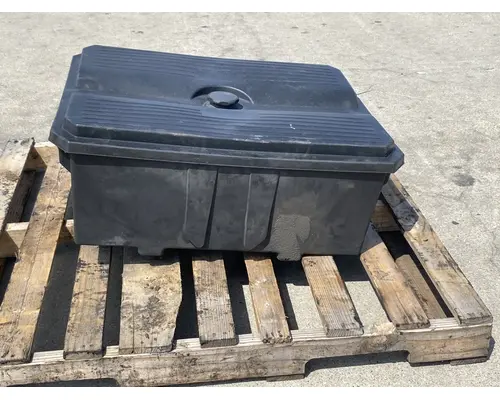 FREIGHTLINER CST 120 Battery Box