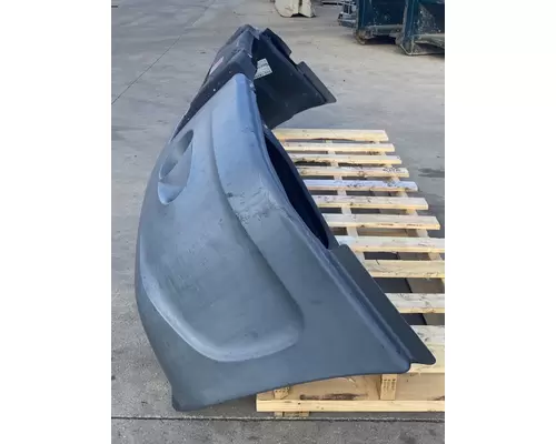 FREIGHTLINER CST 120 Bumper Assembly, Front