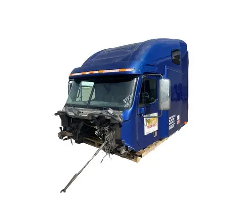 FREIGHTLINER CST 120 Cab