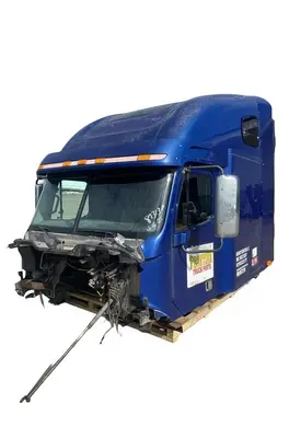 FREIGHTLINER CST 120 Cab
