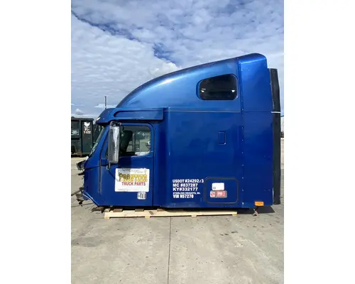 FREIGHTLINER CST 120 Cab