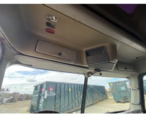 FREIGHTLINER CST 120 Cab