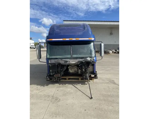FREIGHTLINER CST 120 Cab