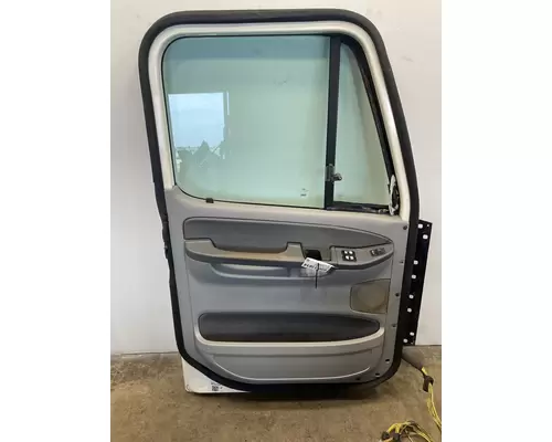 FREIGHTLINER CST 120 Door Assembly, Front