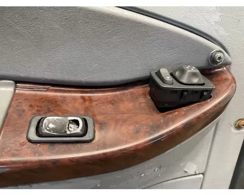 FREIGHTLINER CST 120 Door Assembly, Front