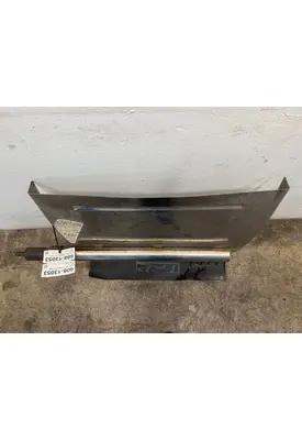 FREIGHTLINER CST 120 Fender Extension