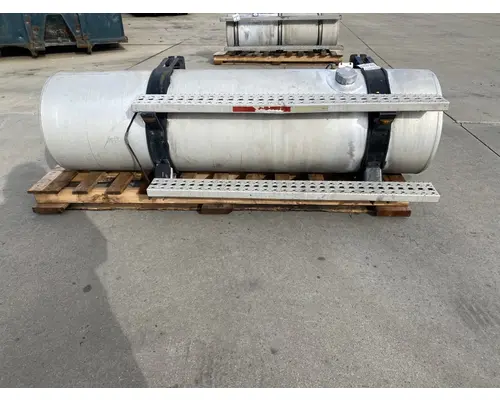 FREIGHTLINER CST 120 Fuel Tank