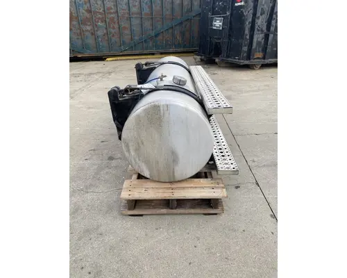 FREIGHTLINER CST 120 Fuel Tank