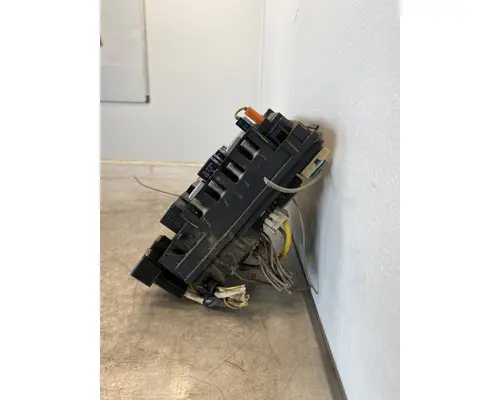 FREIGHTLINER CST 120 Fuse Box