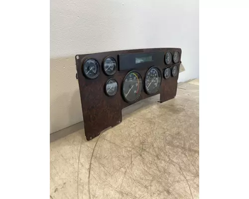 FREIGHTLINER CST 120 Instrument Cluster