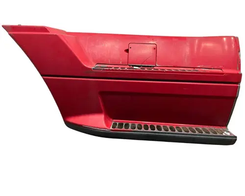 FREIGHTLINER CST 120 Side Fairing