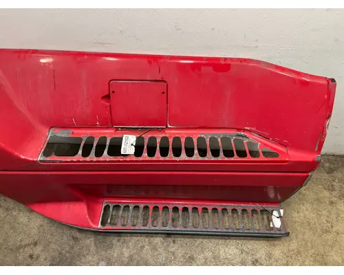 FREIGHTLINER CST 120 Side Fairing