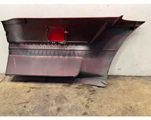FREIGHTLINER CST 120 Side Fairing
