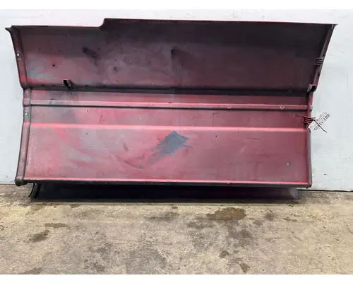 FREIGHTLINER CST 120 Side Fairing