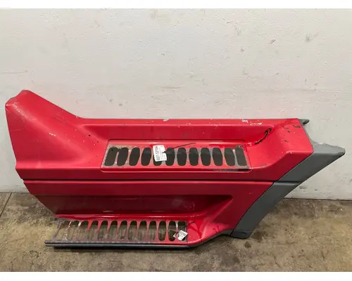 FREIGHTLINER CST 120 Side Fairing