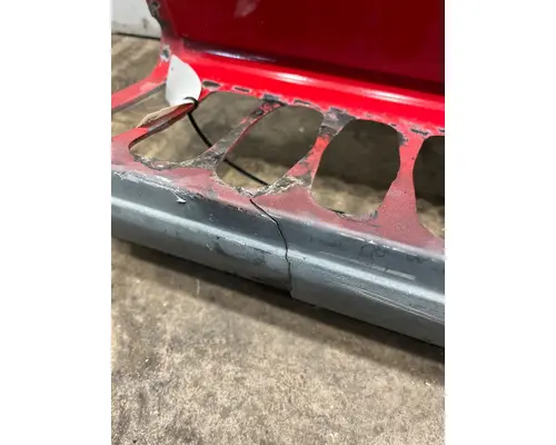 FREIGHTLINER CST 120 Side Fairing